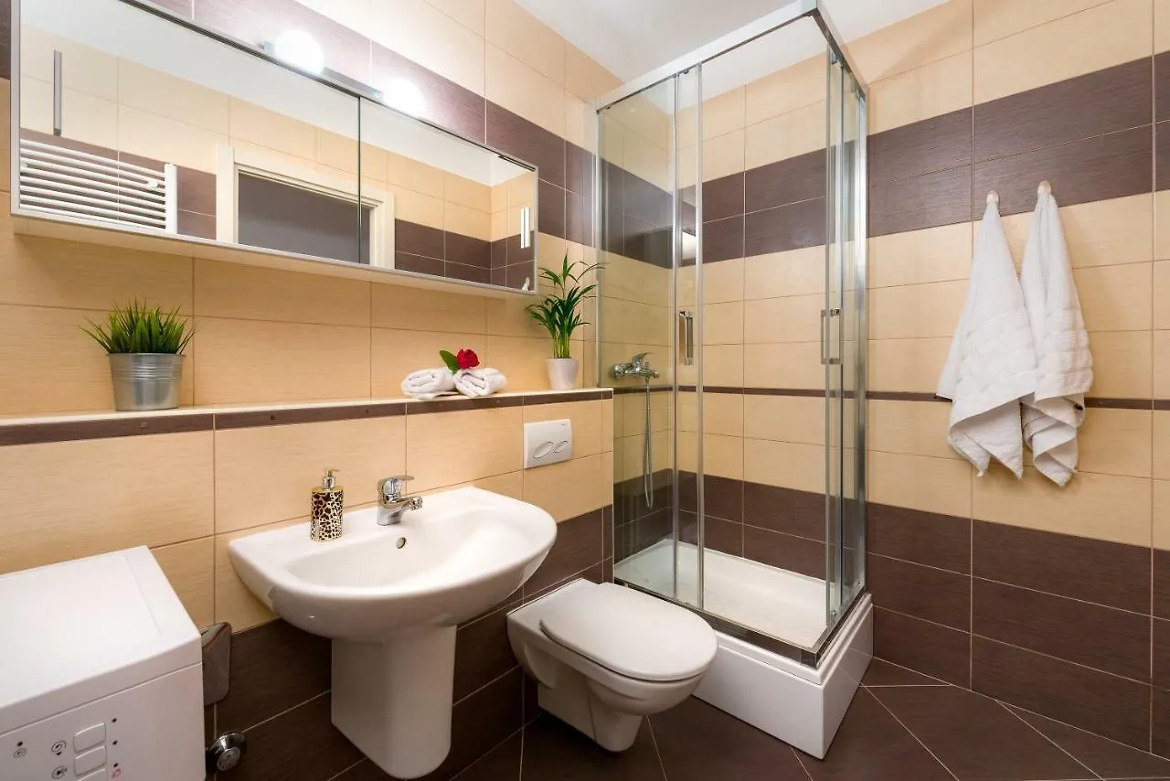 City Center Apartment Good Life Split