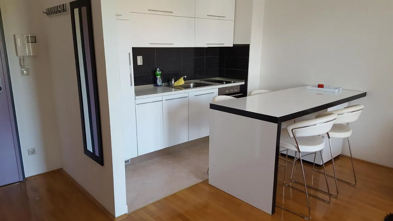 City Center Apartment Good Life Split